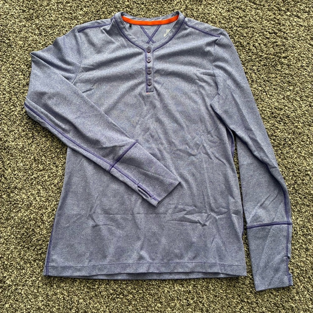 Nike Golf Women's Large Purple Long Sleeve Shirt